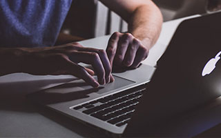 开云体育app-BRO轻取TES，Xiaohu开启传奇时刻八强赛2:1