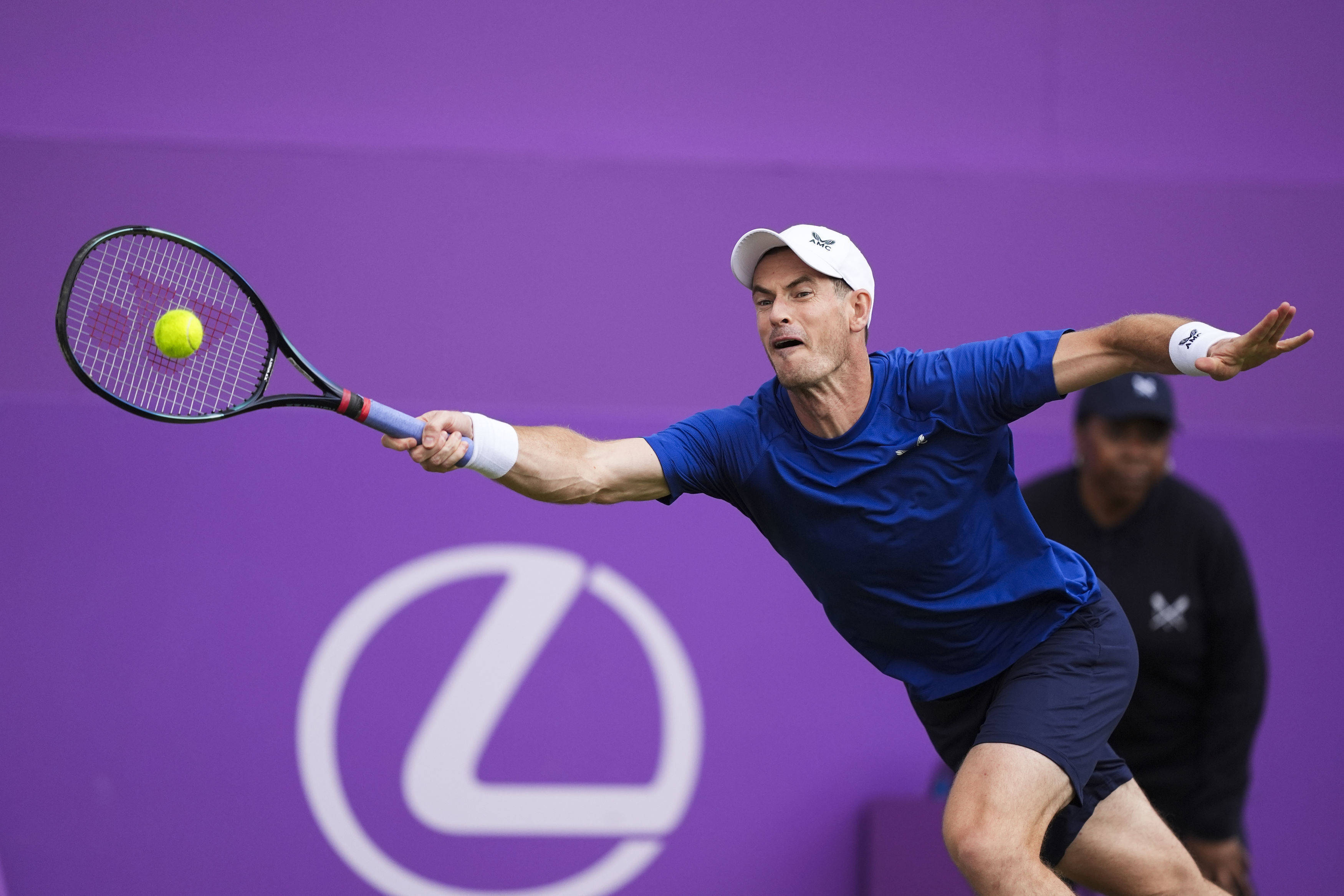 包含英国网球队绝杀意大利网球队，穆雷惊艳世界的词条