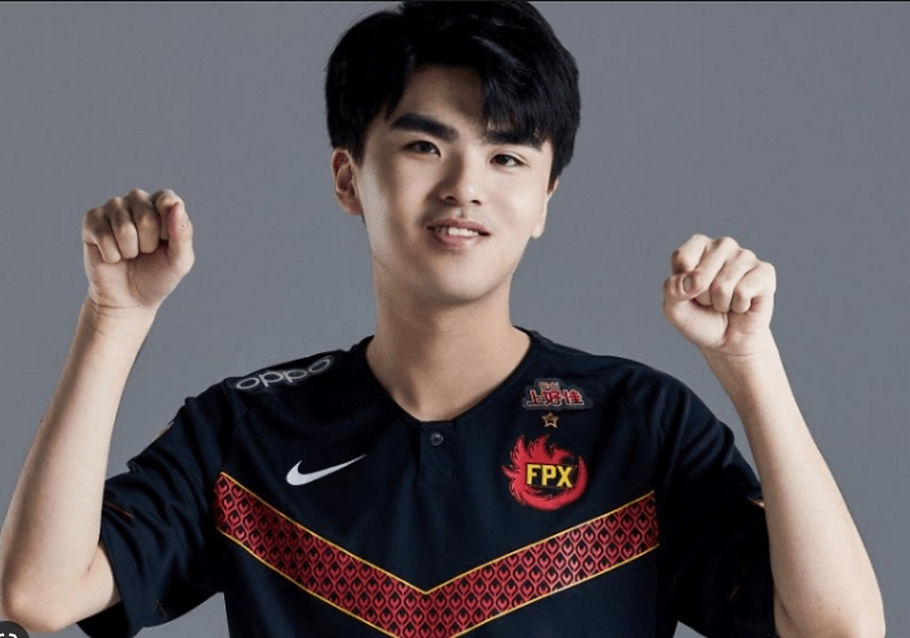 FPX力克V5，Doinb团战一打五激烈交锋全球总决赛，点燃全场激情