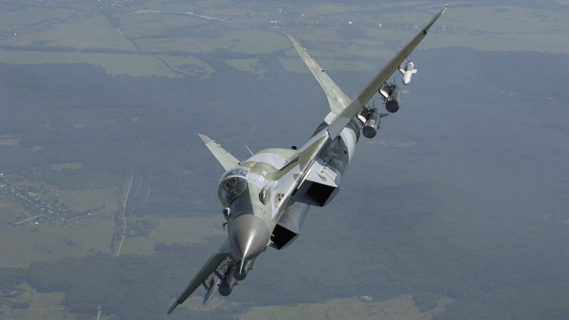 恩比德化身攻城巨兽！铁蹄踏碎南国梦，雄鹿碾压深圳背后的职业化鸿沟